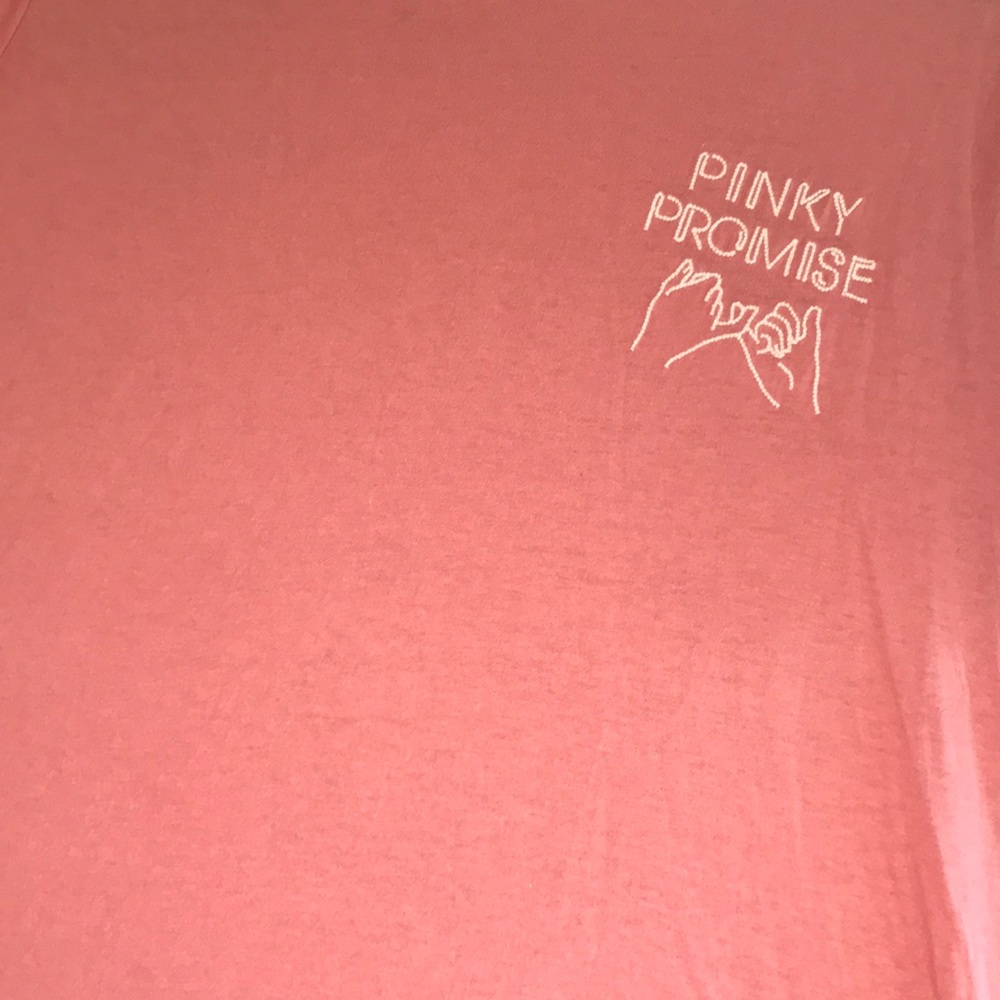 Old Navy XL Pinky Promise Tee